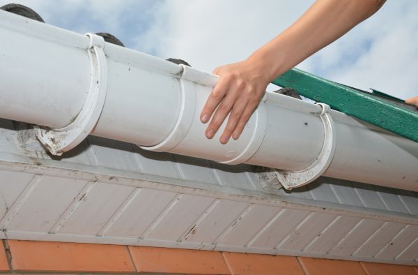 Gutter Reattachment in Pawleys Island